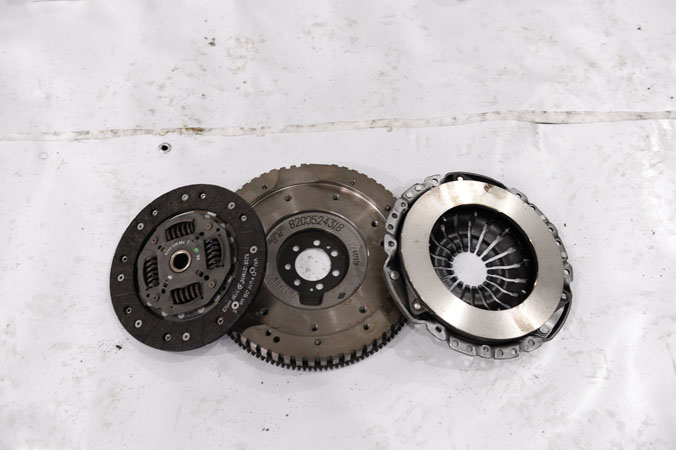 TALİSMAN ÇIKMA YEDEK PARÇA MEGAN 2 BASKI BALATA VE VOLAT